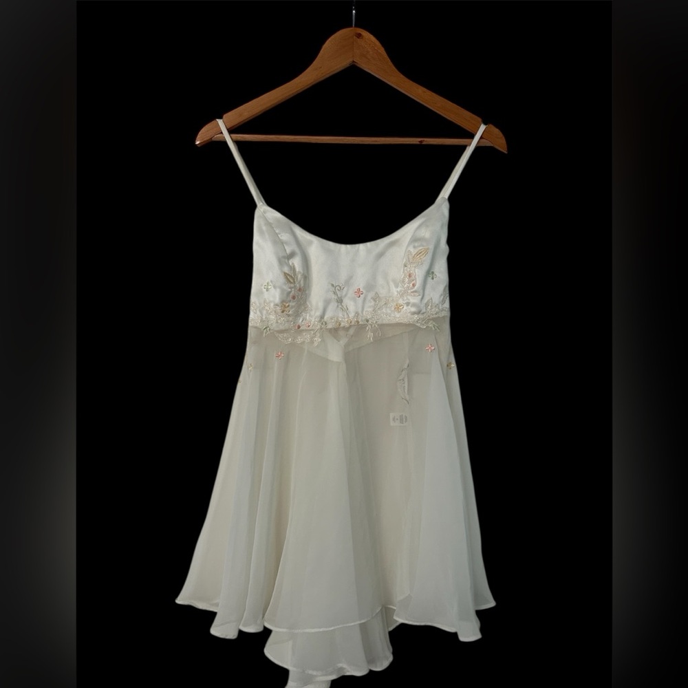 Victoria's Secret cream vintage sheer nightgown with flower embroider M